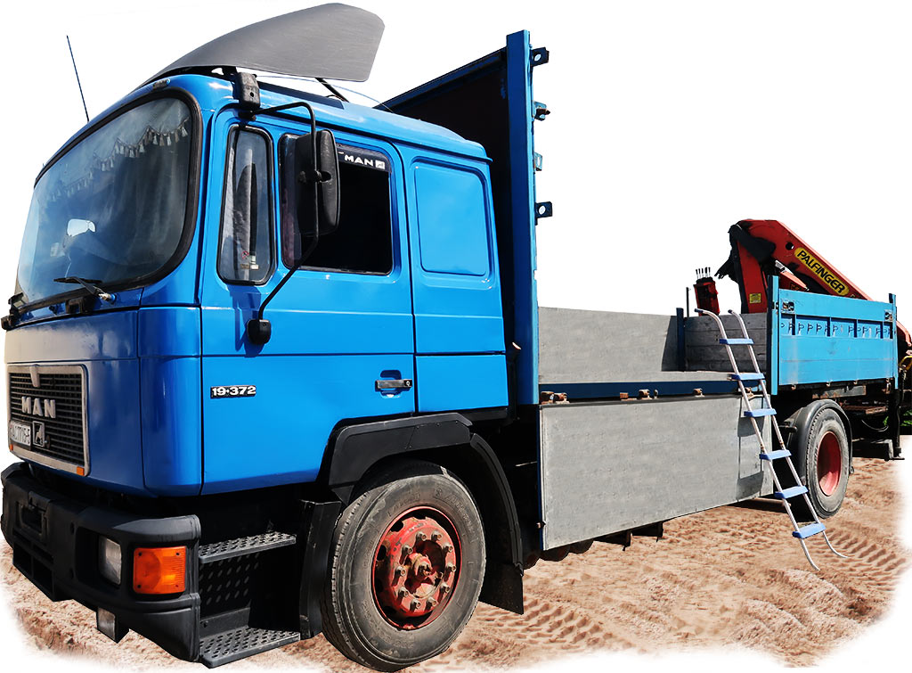 Грузовое авто с манипулятором