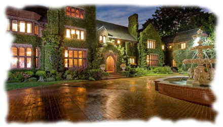 Брусчатка в одном из поместий Николаса Кейджа Брусчатка в одном из поместий Николаса Кейджа