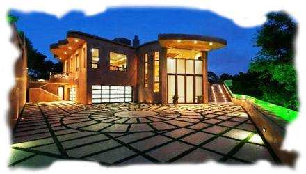 Тротуарные плиты в одном из домов Рианны Тротуарные плиты в одном из домов Рианны